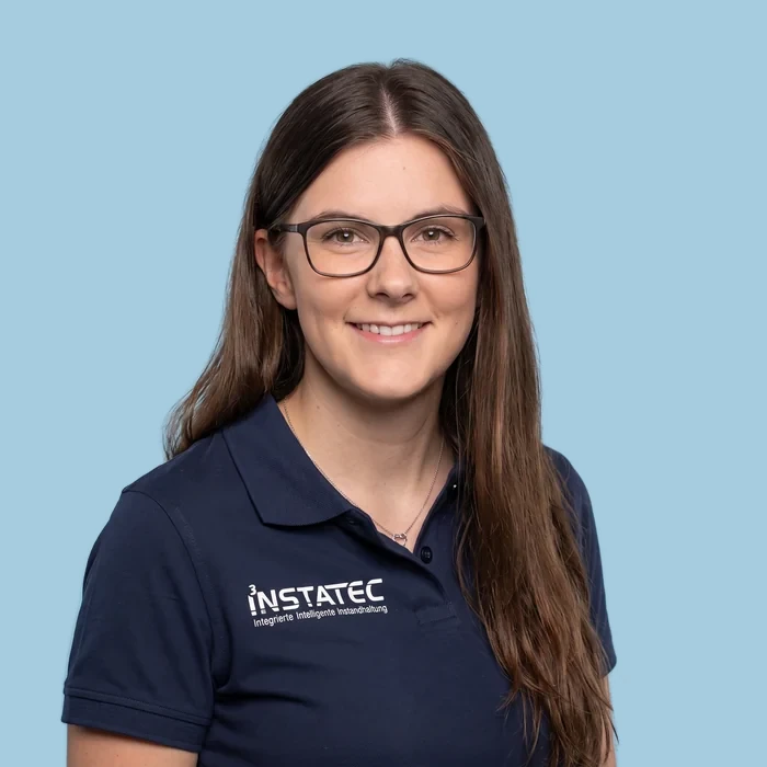 Julia Ploeger, Kaufmännische Projektleitung